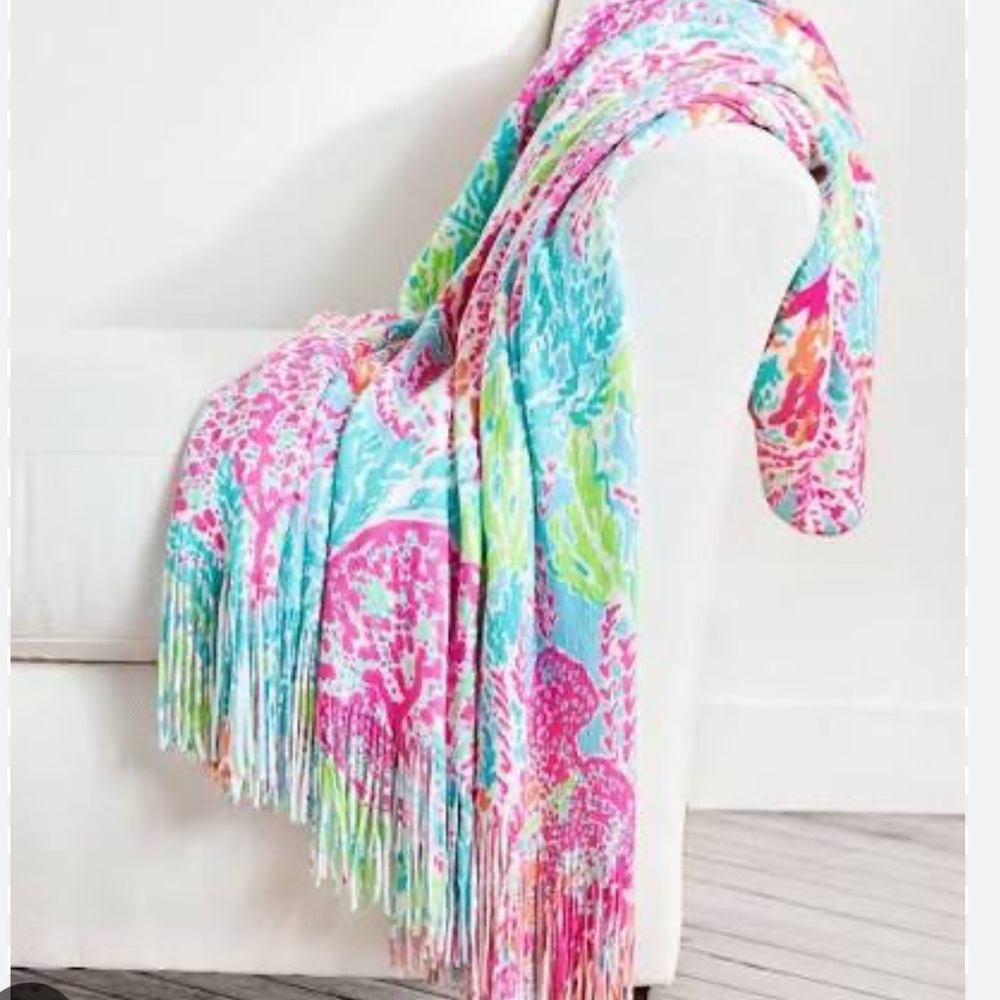 Lilly Pulitzer x Pottery Barn Vibrant Pink and Blue Throw Blanket